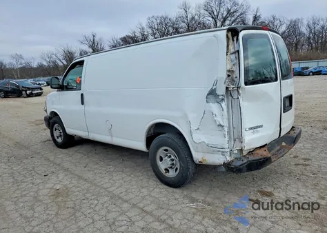 2008 Chevrolet Express G2500 z USA, uszkodzony, nr VIN 1GCGG25C281137309